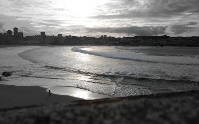 Abandono de familia. Incumplimiento del pago de la hipoteca de la vivienda familiar.